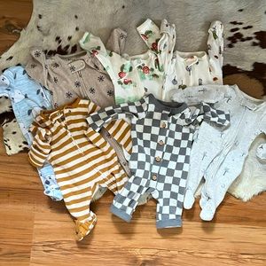 Carter’s newborn pajama lot